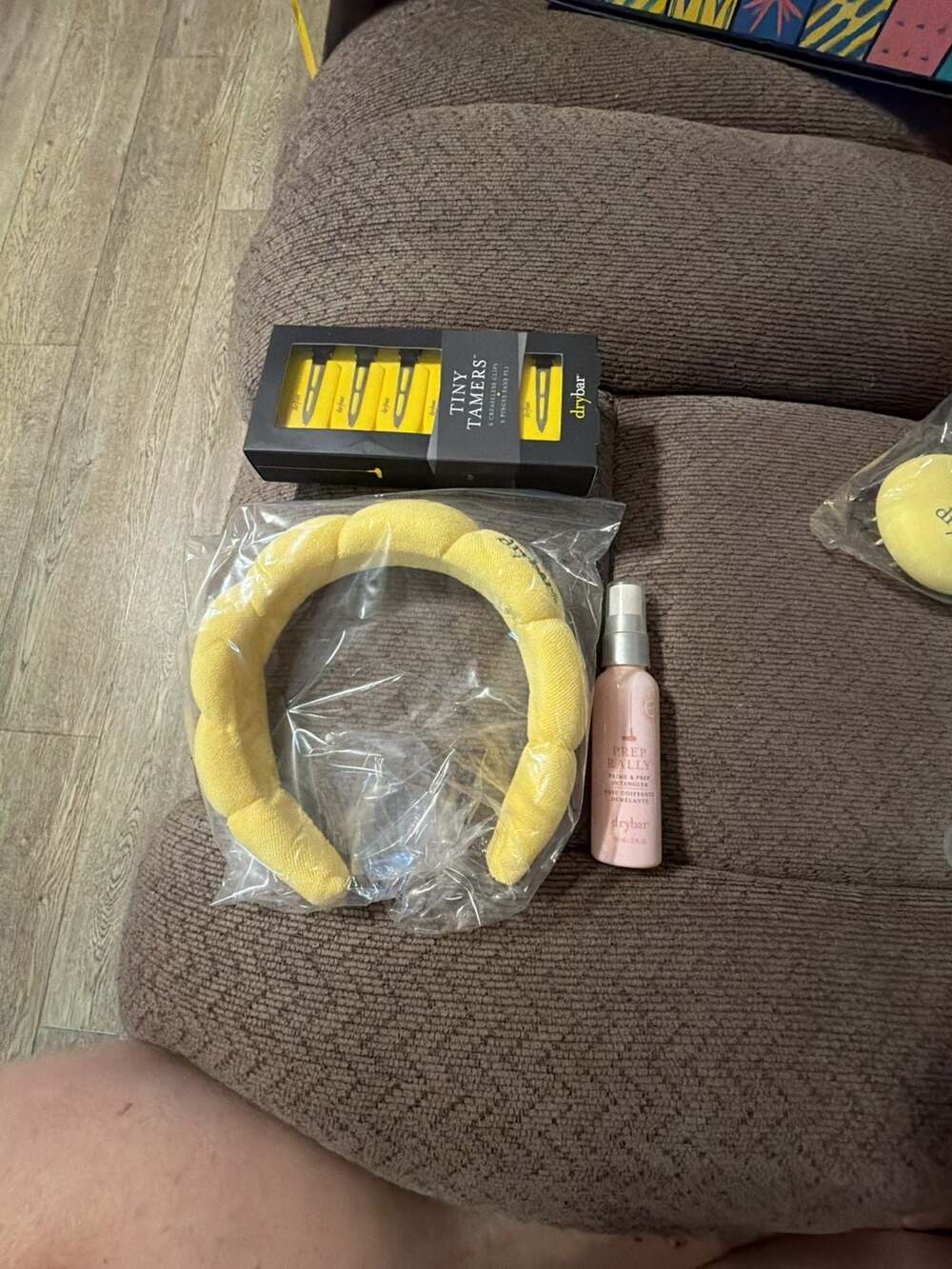 Drybar Tiny Tamers Creaseless Clips, Headband, and Prep Rally Detangler Set